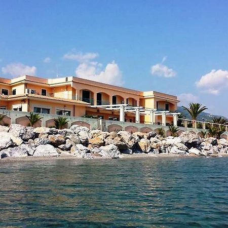 Hotel Ristorante La Lampara Gizzeria Bagian luar foto