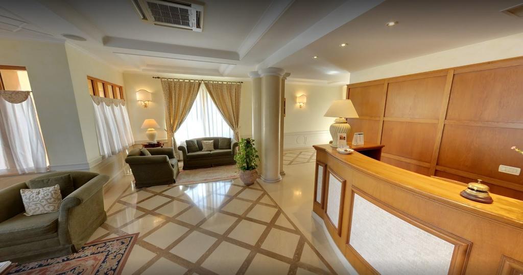 Hotel Ristorante La Lampara Gizzeria Bagian luar foto